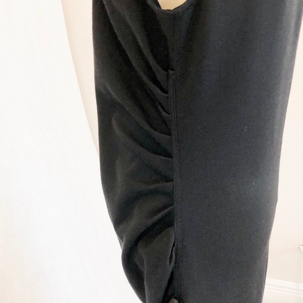 St. John Couture Sleeveless Side Ruched Dress - Picture 6 of 8